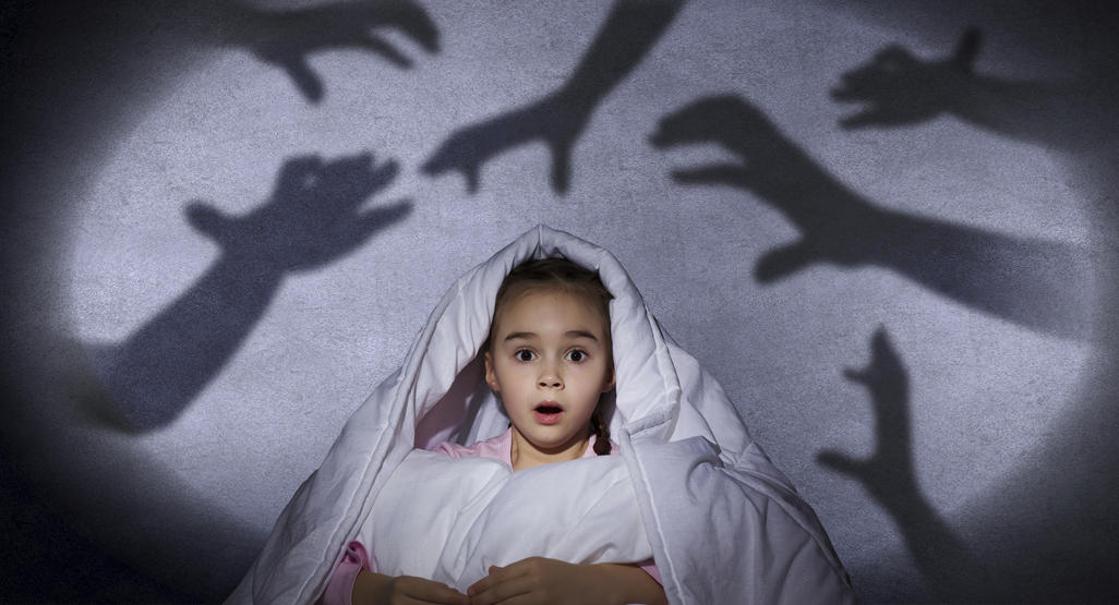 Ребенок боится темноты